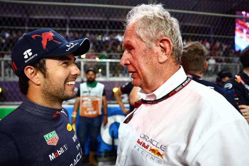 Sergio Pérez junto a Helmut Marko