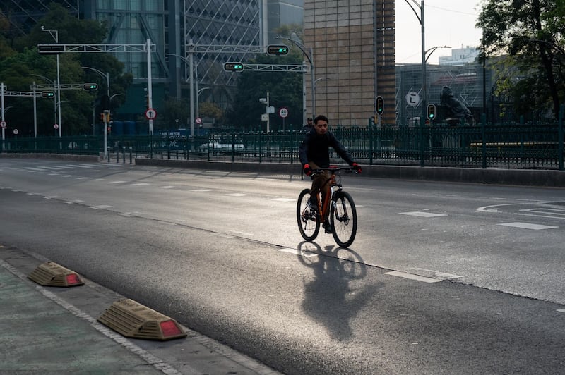 Calles de la CDMX lucen desiertas en Navidad del 2023