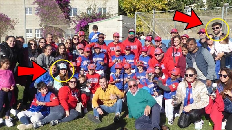 Shakira y Piqué aparecen en la fotografía grupal de la sub 10 del Club Beisbol Softbol Barcelona. Crédito: Club Beisbol Softbol Barcelona/Instagram