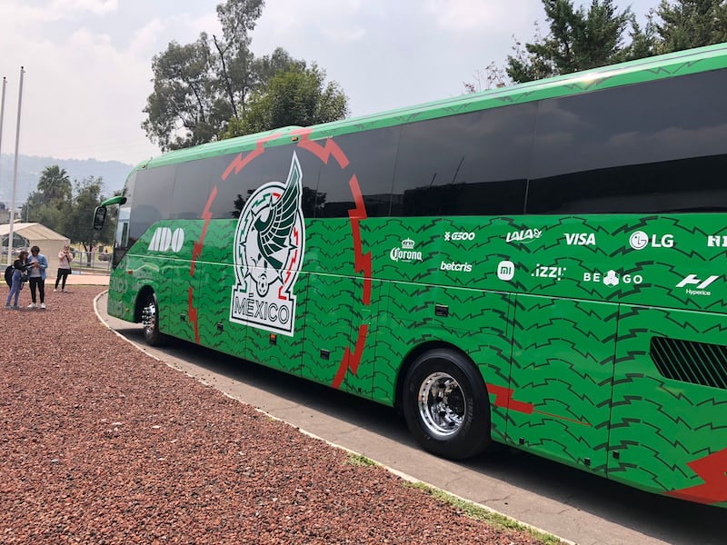 Así fue la presentación del nuevo autobús del Tricolor