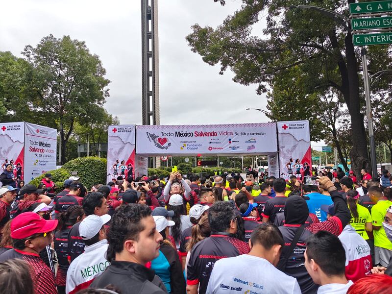 Delta Air Lines y Aeroméxico se unen a la Cruz Roja Mexicana para apoyar sus esfuerzos humanitarios, destacando su participación en la Carrera Todo México Salvando Vidas, un evento que promovió el bienestar físico y la solidaridad en todo el país