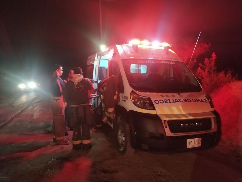 En las carreteras se reportaron múltiples choques y volcaduras, sobre todo por el exceso de velocidad.