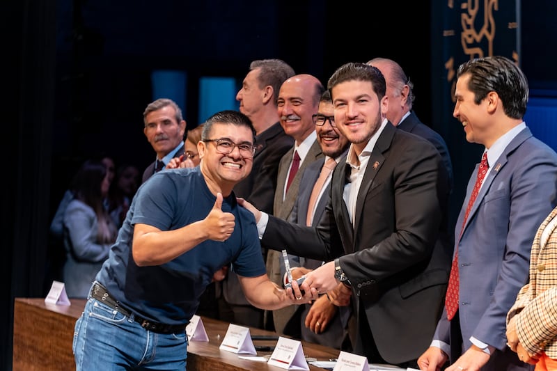 En el evento se reconoció a trabajadores con 20 años de trayectoria.