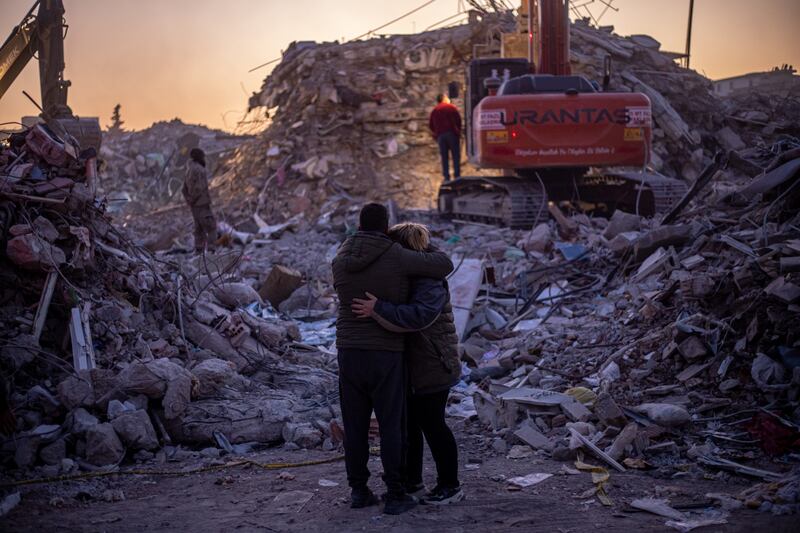 Turquía eleva a cerca de 36 mil 200 fallecidos por los terremotos