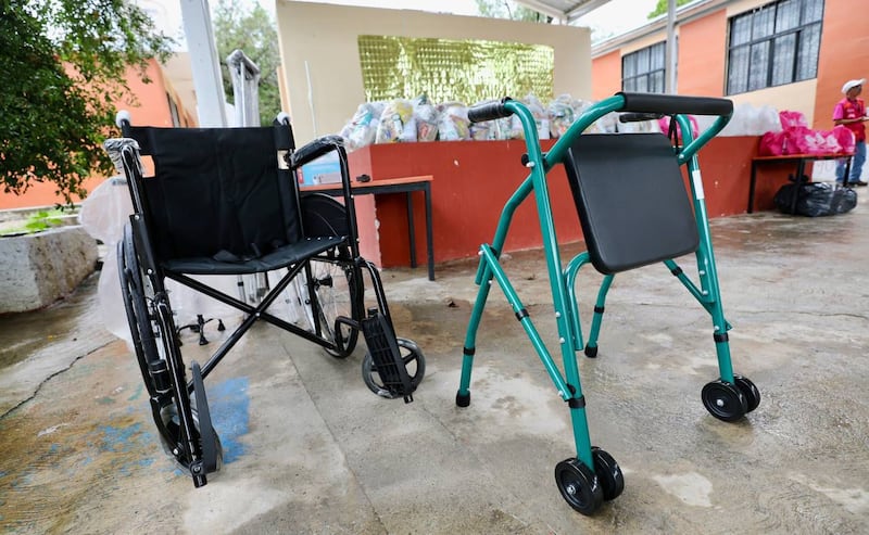 Se entregaron objetos que facilitaron la movilidad como sillas de ruedas.