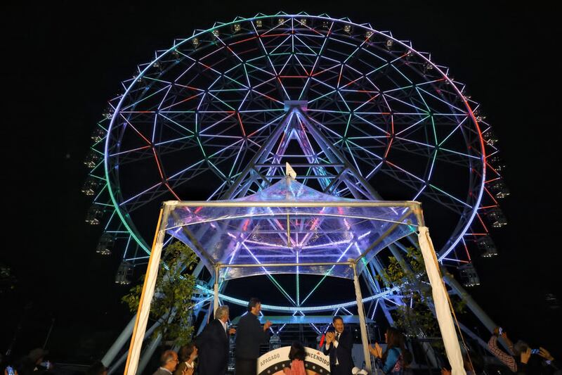 Rueda de la fortuna del Parque Aztlán dará color al Bosque de Chapultepec