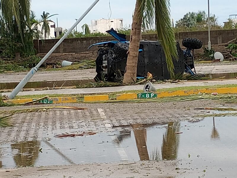 Huracán ‘Otis’ destrozó Acapulco, Guerrero