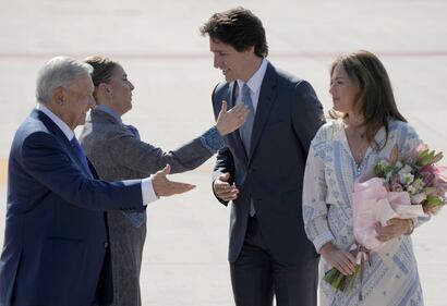 Arribo del primer ministro de Canada, Justin Trudeau y su esposa Sophie Grégoire al AIFA.