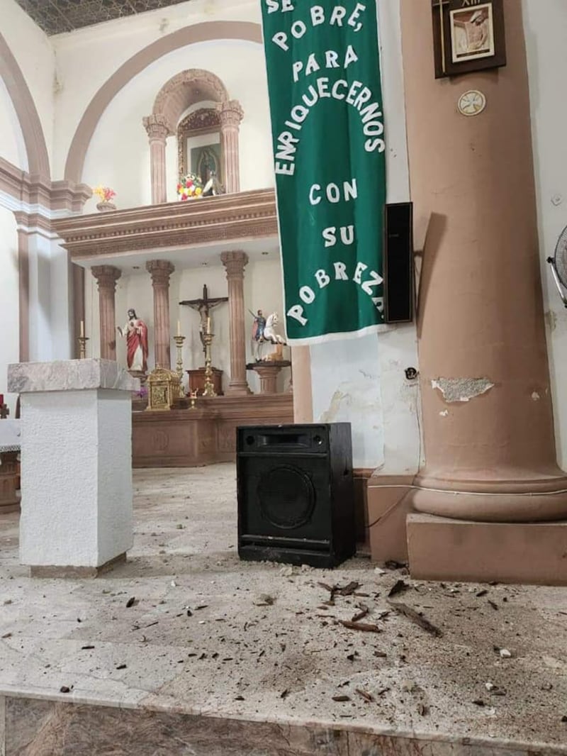 Daños en Coalcomán, Michoacán.