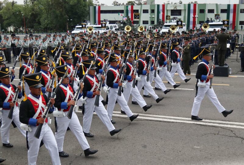 Desfile militar: Guardia Nacional y militares ensayan