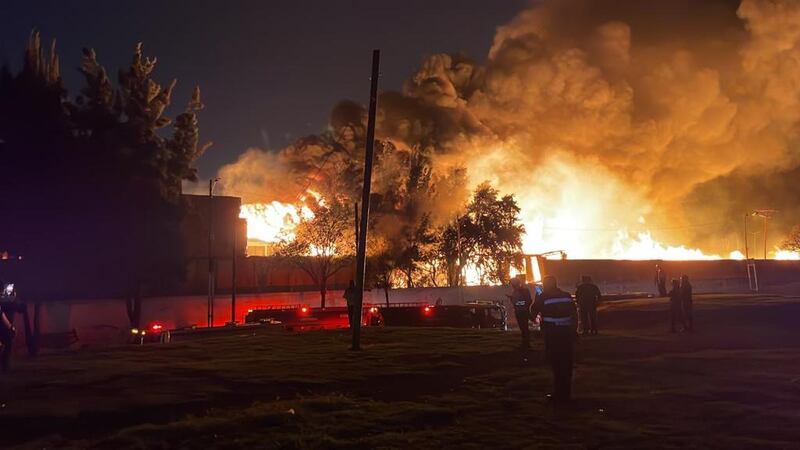 Central de Abasto incendio en jueves Santo en área de tarimas