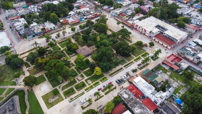 Román Meyer agradece a Mara Lezama la publicación de programas de planeacion en Quintana Roo