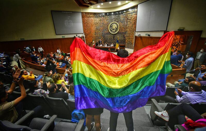 Organismos y colectivos de la diversidad sexual celebraron las modificaciones realizadas a diferentes ordenamientos.