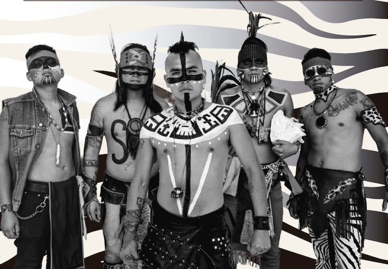 La banda lucha por el empoderamiento de una identidad que se ha mantenido invisible por los
últimos 500 años en México a través de la música.