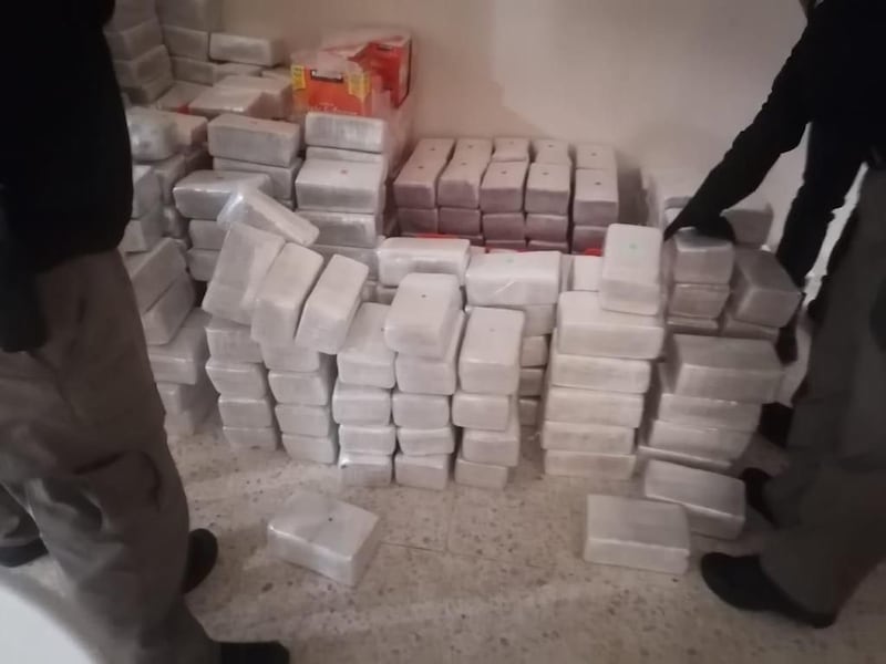 Aseguran más de dos toneladas de cocaína en casa de Chiapas