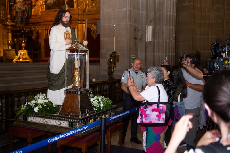 Farmacias Similares, Catedral Metropolitana de la Ciudad de México, San Judas Tadeo, Grupo Por Un País Mejor