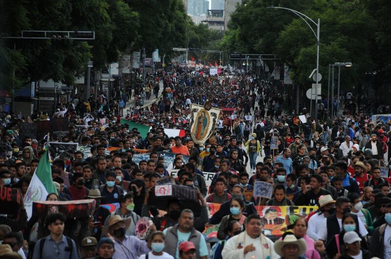 Marcha por los 8 años de Ayotzinapa