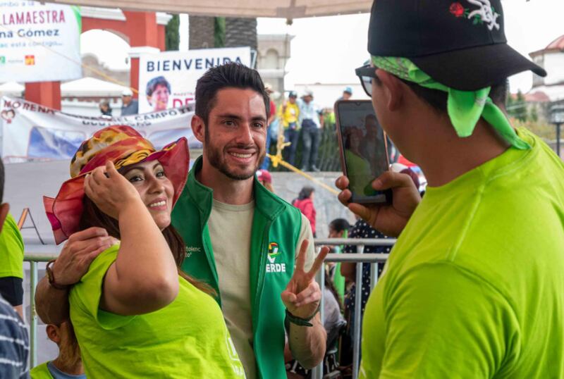 El dirigente del Verde acudió junto a Delfina Gómez a Ocoyoacac