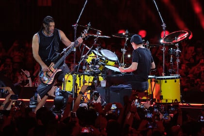 Luego de esperar casi siete años, Metallica regresó a México para reencontrarse con sus fanáticos en el recién inaugurado Estadio GNP Seguros de la Ciudad de México, el cual fue testigo de una noche legendaria, en donde la agrupación realizó un recorrido por algunas de las etapas que marcaron su carrera a través de discos como ‘Master of Puppets’ y ‘Ride the Lightning’.