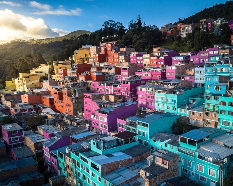 El colorido, el sabor y el ambiente están presentes en Bogotá, la capital de Colombia.