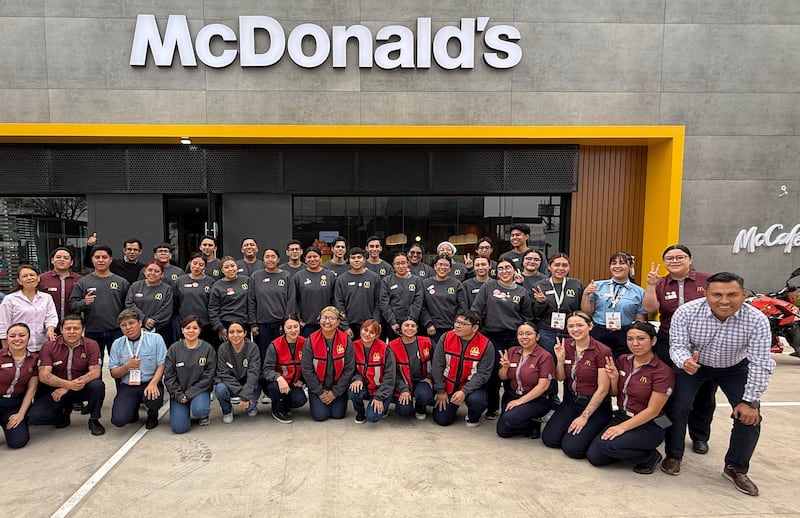 McDonal's, Nueva sucursal McDonal's, Sucursal McDonal's en Satélite, McDonal's 40 años