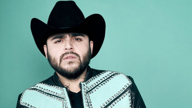 El cantante Gerardo Ortiz fue cancelado luego de que se revelara que cantó para el CJNG.