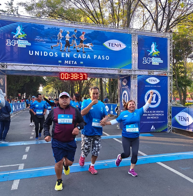 Más allá de ser un tema de salud, la incontinencia urinaria afecta la autoestima y la calidad de vida de quienes la padecen. Con eventos como “Unidos en Cada Paso” se promueve la empatía y el diálogo abierto