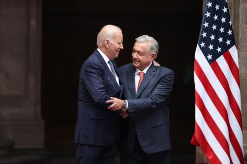 Biden felicita a AMLO en llamada telefónica por las históricas elecciones