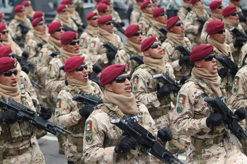 Desfile militar: Guardia Nacional y militares ensayan