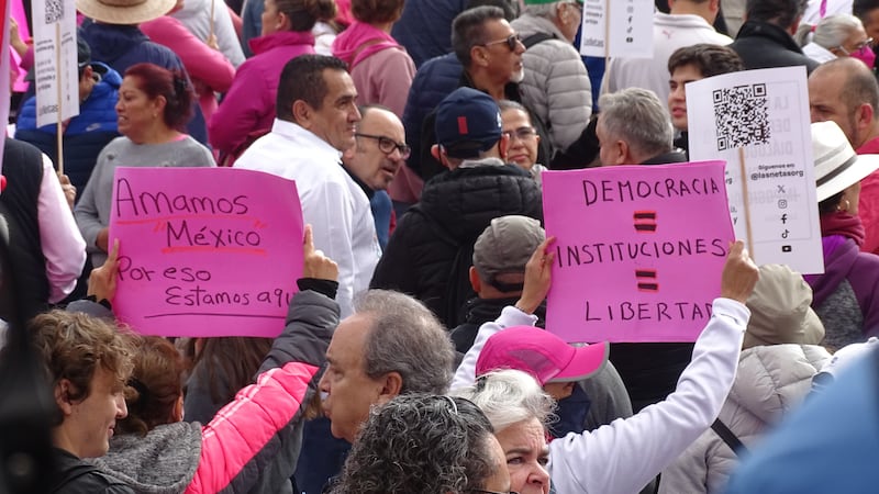 Fotos-marcha-democracia-INE-2024