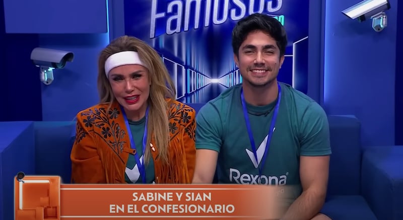 Sabine Moussier y Sian Chiong después de ganar la prueba del líder