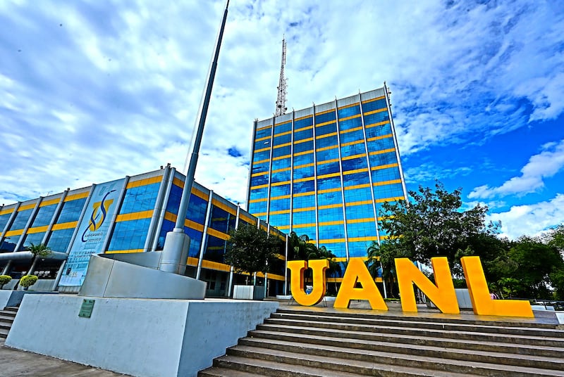 UANL rectoría