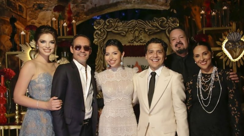 Pepe Aguilar dio amorosas palabras ante el matrimonio entre su hija Ángela y Christian Nodal