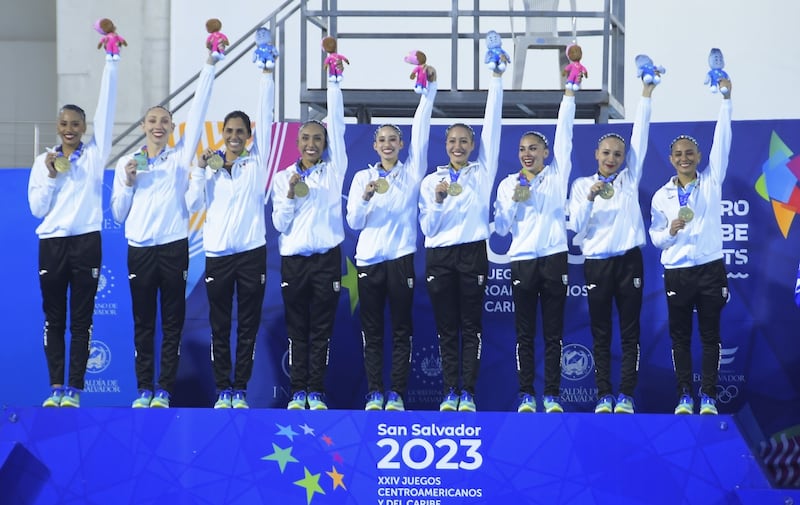 Equipo natación artística México