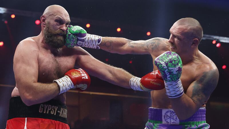 Oleksandr Usyk venció por segunda ocasión a Tyson Fury.