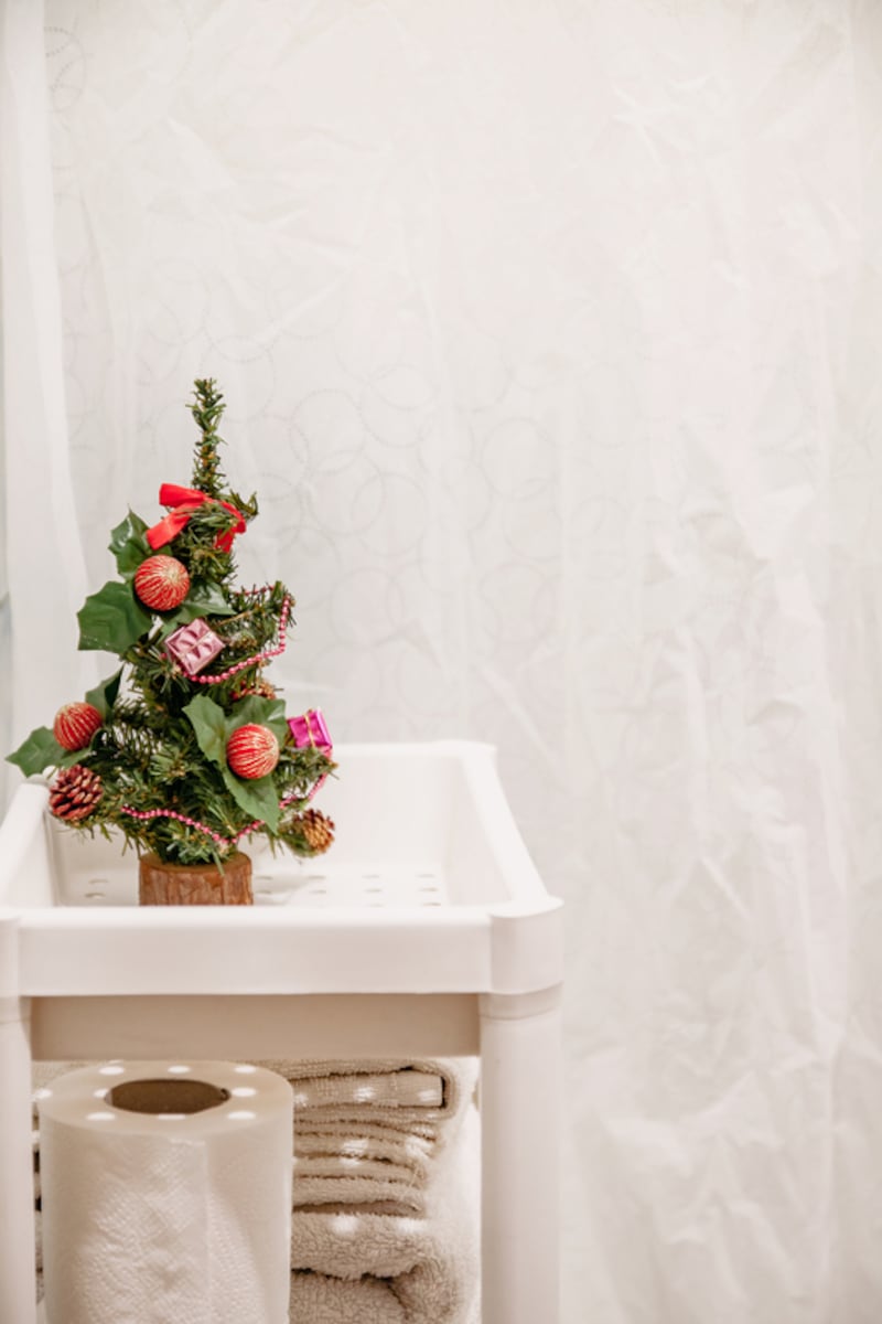 Tendencias para decorar tu baño esta Navidad