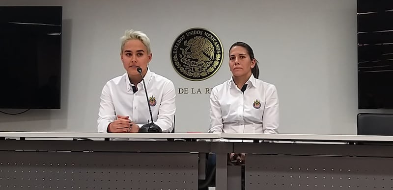 Blanca Félix y Alicia Cervantes dieron declaraciones tras recibir reconocimiento por parte del Senado de la República.