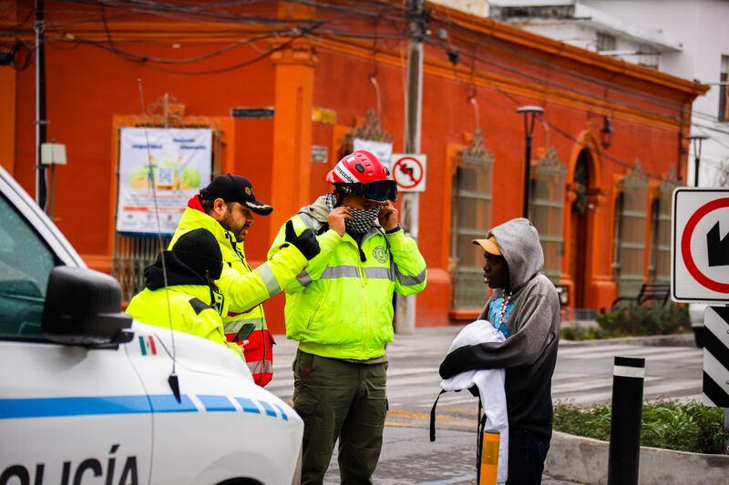 El Gobierno de Monterrey también atendió a personas en situación de movilidad.