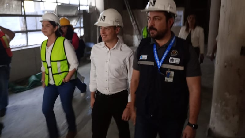 Colosio Riojas supervisó la obra, acompañado de Guillermo Hernández, secretario de Infraestructura Sostenible.