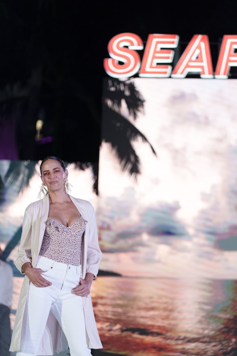 Sears lanza su nueva colección en la fiesta del Abierto Mexicano de Tenis presentando las últimas tendencias para esta temporada en el cual veremos el minimalismo en looks blancos y neutros, transparencias y diversos estampados.