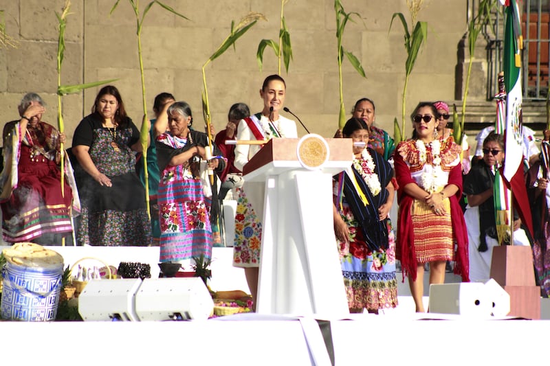 ¿Cuáles fueron los compromisos que Claudia Sheinbaum asumió en el Zócalo?