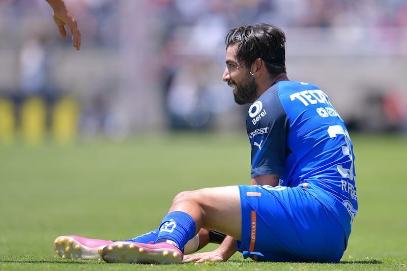 Rodolfo Pizarro durante el juego ante Pumas