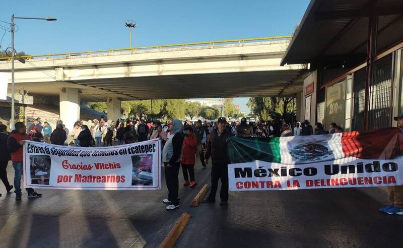 Bloqueo en Vía López Portillo en Ecatepec