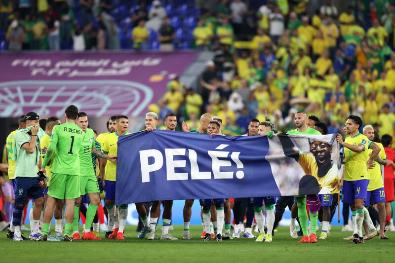 Pelé no fue olvidado por Brasil y Neymar comandó homenaje en su nombre