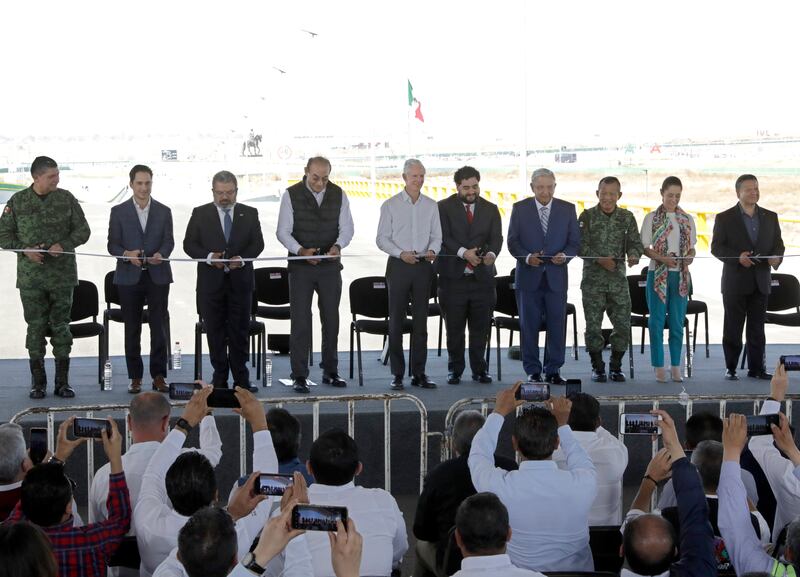 Alfredo del Mazo y AMLO inauguran vialidad principal de acceso al AIFA