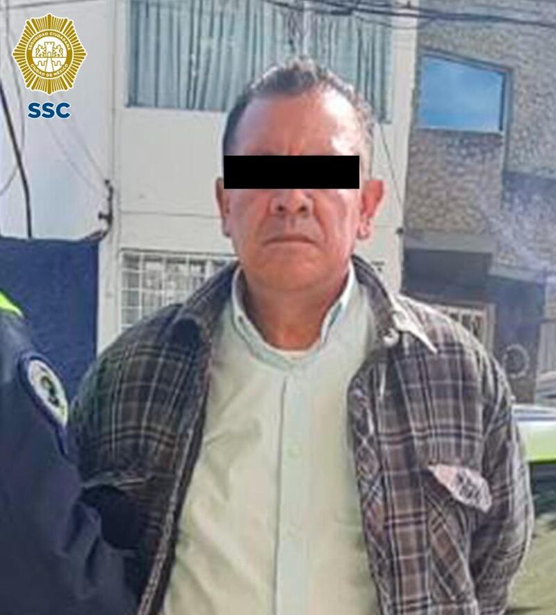 Hombre detenido con un millón de pesos en colonia Irrigación CDMX