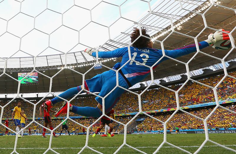 Guillermo Ochoa ha brillando con sus actuaciones en las Copas del Mundo