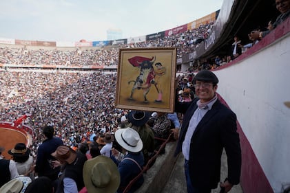 Con lleno total se reanudaron las actividades de la Fiesta Brava en la Monumental Plaza de Toros México.