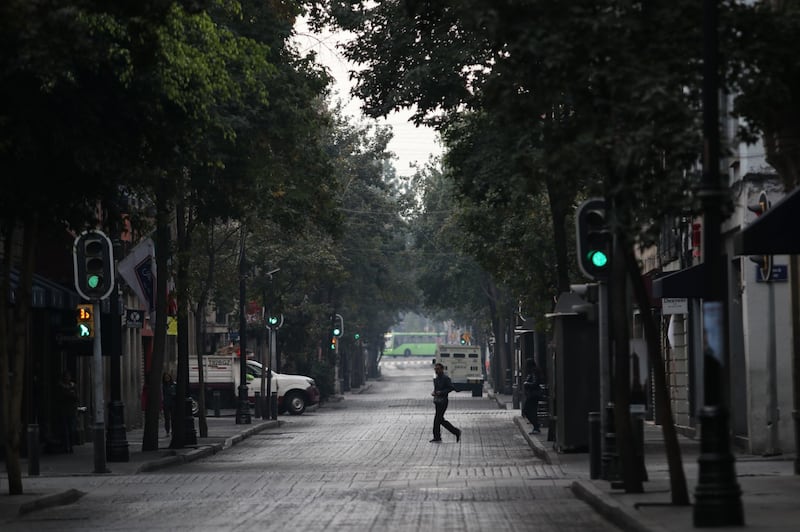 Calles de la CDMX lucen desiertas en Navidad del 2023