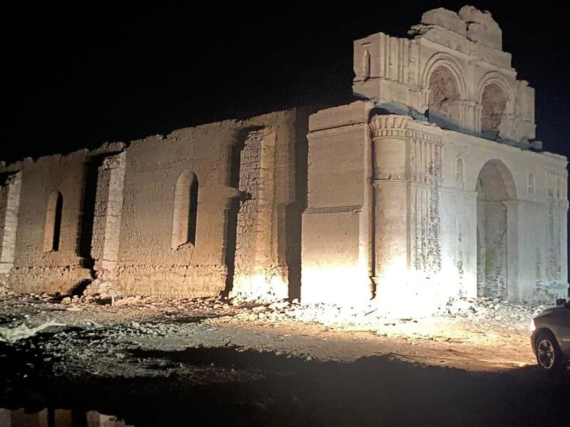 Templo de Quechula, Chiapas, queda al descubierto por sequía extrema